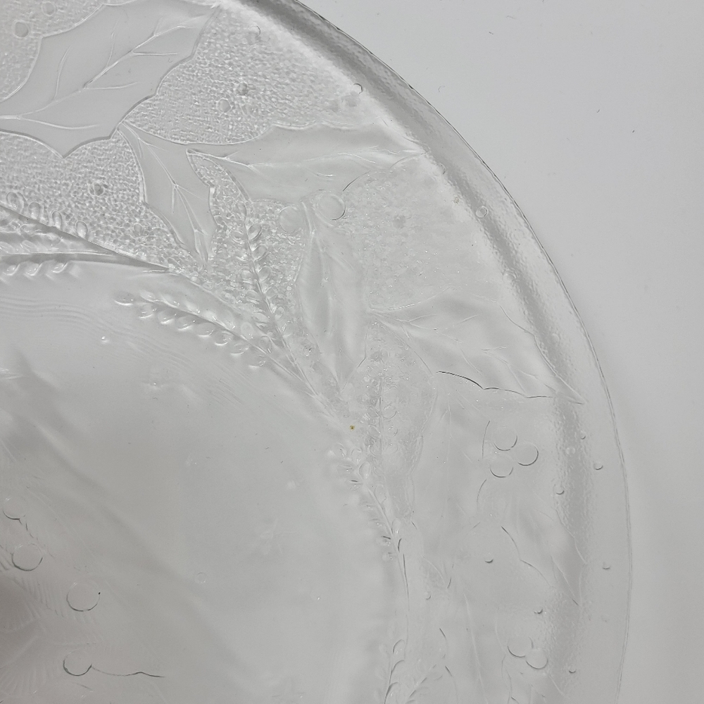 13" Round Holly Christmas Tree Glass Clear Serving Platter Plate New‎ - Picture 3 of 4
